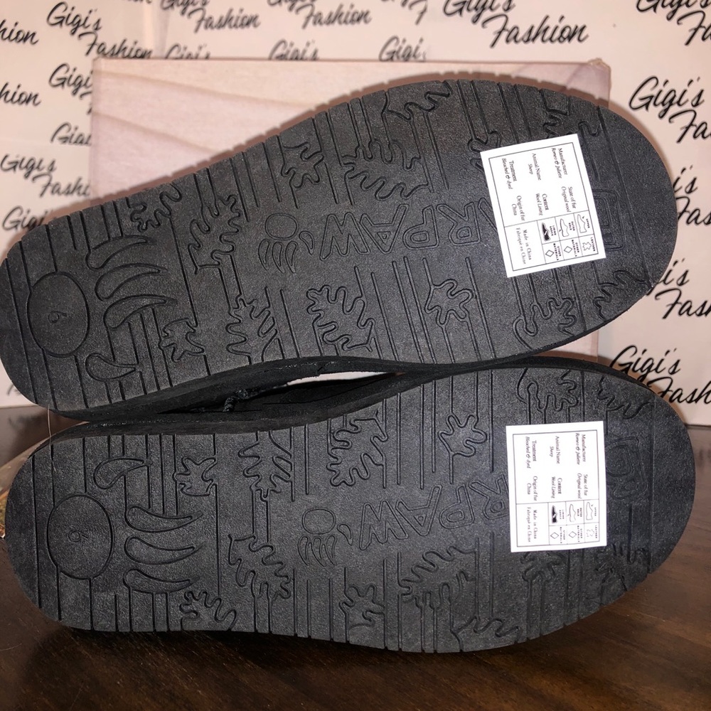 Bearpaw Pam Suede Ankle Bootie - Picture 9 of 12